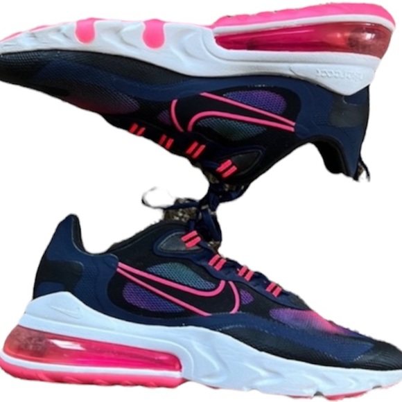 Nike Women's Black and Pink Sneakers - Picture 1 of 7